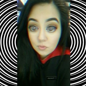 Meet your Posher, Annie